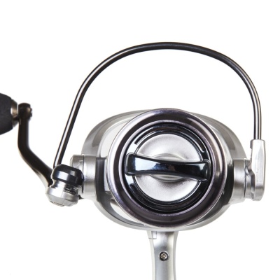 Безынерционная катушка Salmo Diamond BP SPIN 7 3000FD