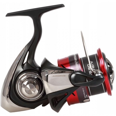 Безынерционная катушка Daiwa 23NINJA FEEDER LT6000SS