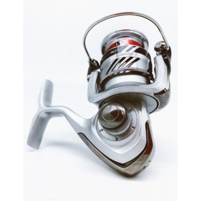 Безынерционная катушка Daiwa 20 CROSSFIRE LT 3000-C