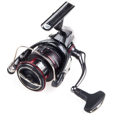 Безынерционная катушка SHIMANO Vanford VF500A