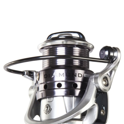 Безынерционная катушка Salmo Diamond BP SPIN 7 3000FD